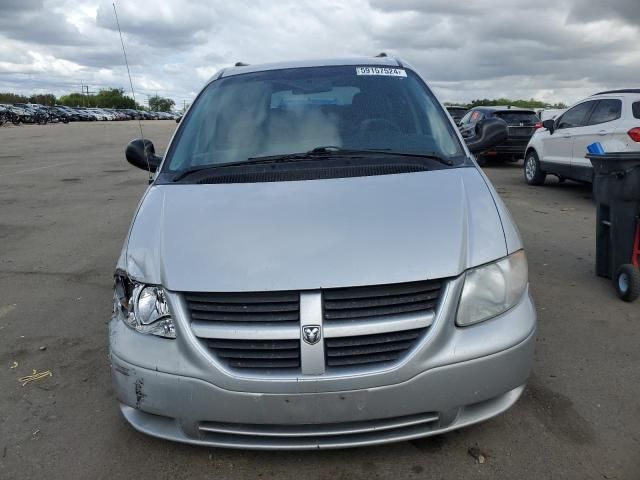 2005 Dodge Grand Caravan SE