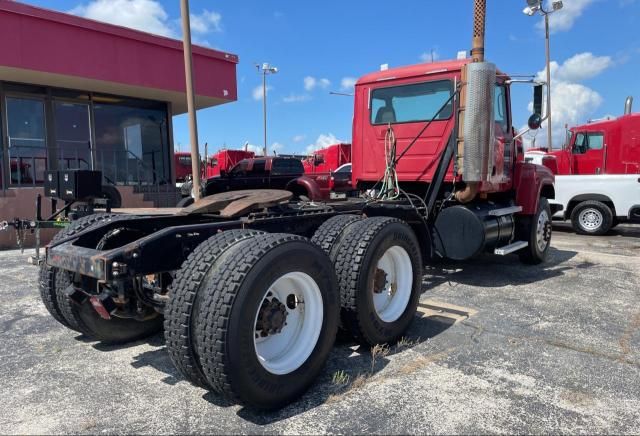 2008 Mack 600 CHU600