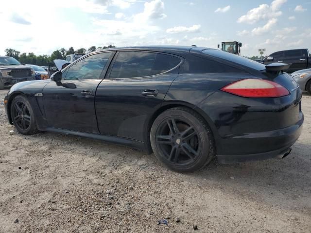 2011 Porsche Panamera 2