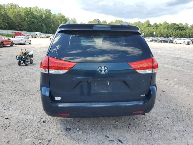 2011 Toyota Sienna XLE