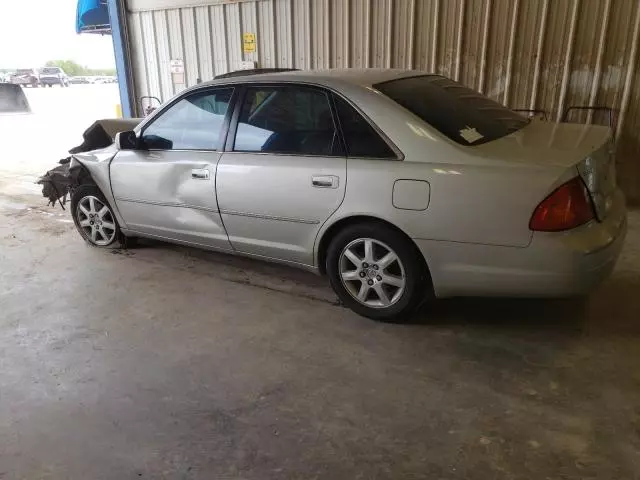 2000 Toyota Avalon XL