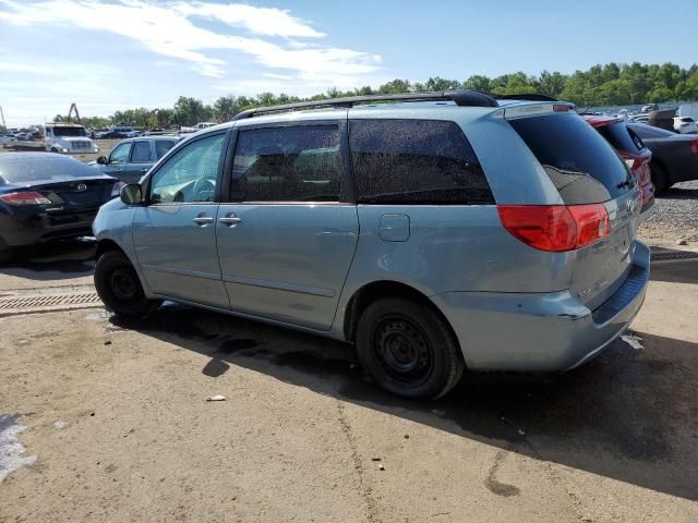 2009 Toyota Sienna CE