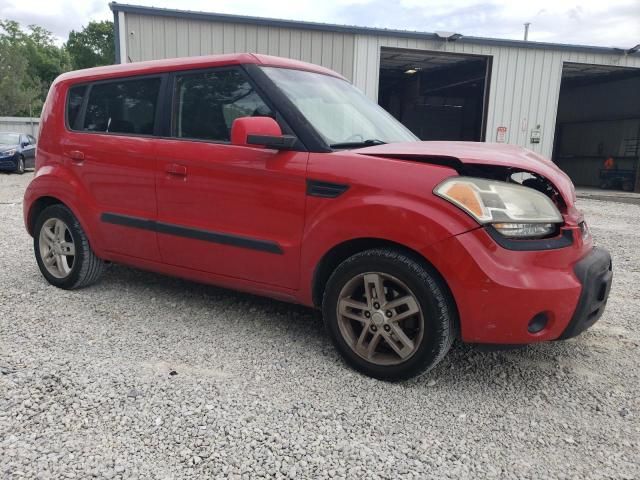 2010 KIA Soul +