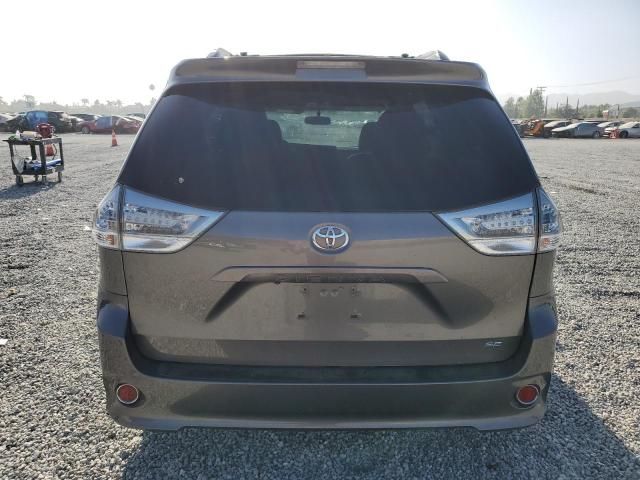 2017 Toyota Sienna SE