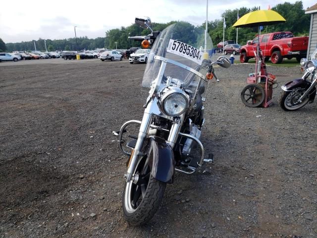 2014 Harley-Davidson FLD Switchback