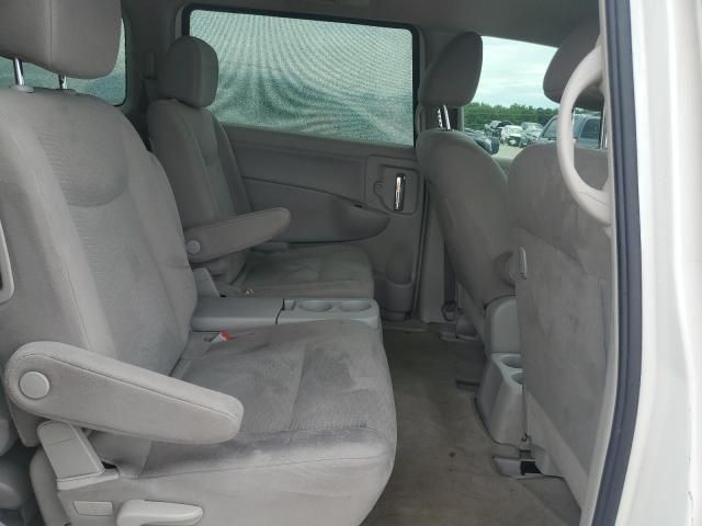 2015 Nissan Quest S