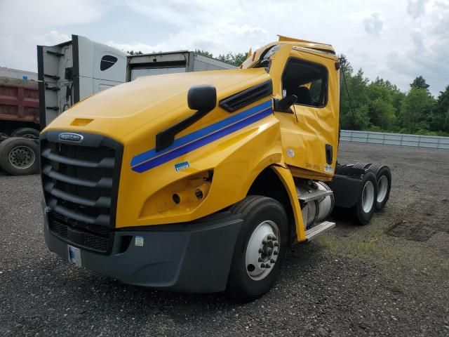 2024 Freightliner Cascadia 126