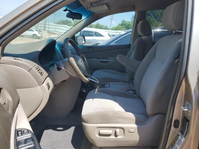 2006 Toyota Sienna CE