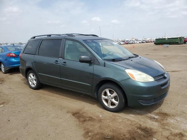 2004 Toyota Sienna CE