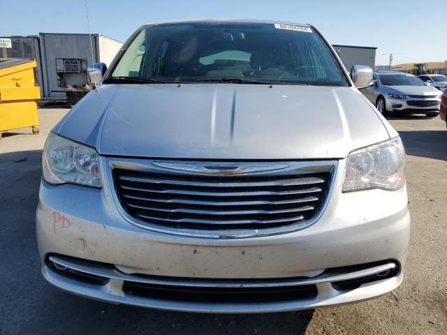 2012 Chrysler Town & Country Touring L