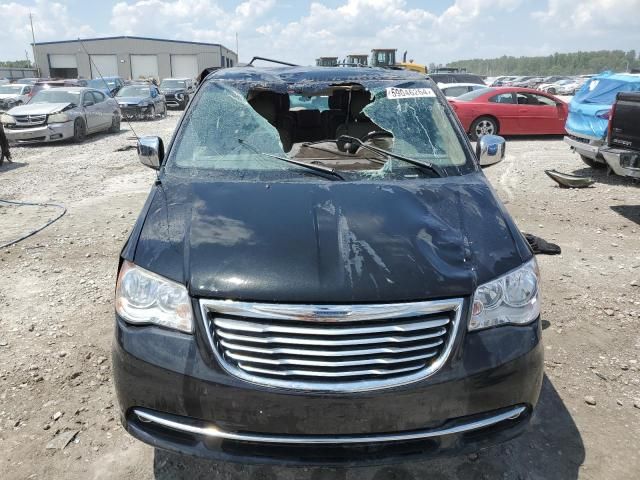 2015 Chrysler Town & Country Touring L