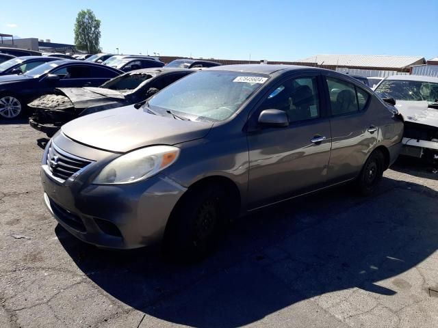 2013 Nissan Versa S