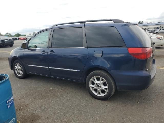 2004 Toyota Sienna XLE