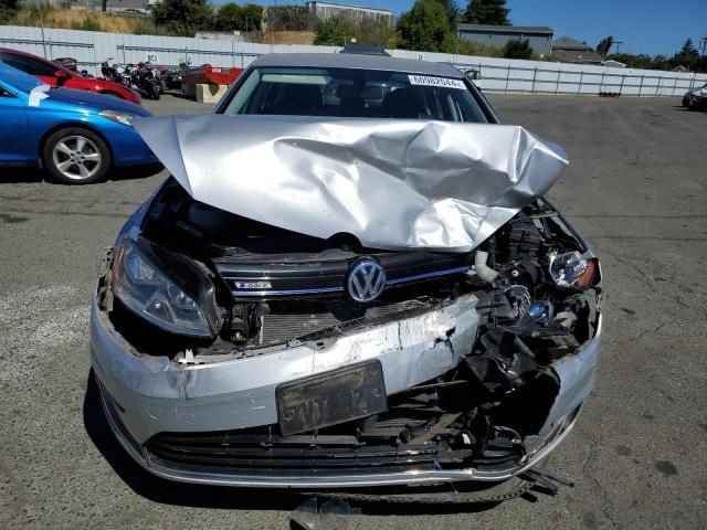 2016 Volkswagen E-GOLF SE