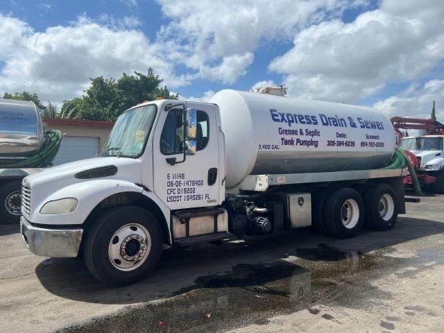 2007 Freightliner M2 106 Medium Duty