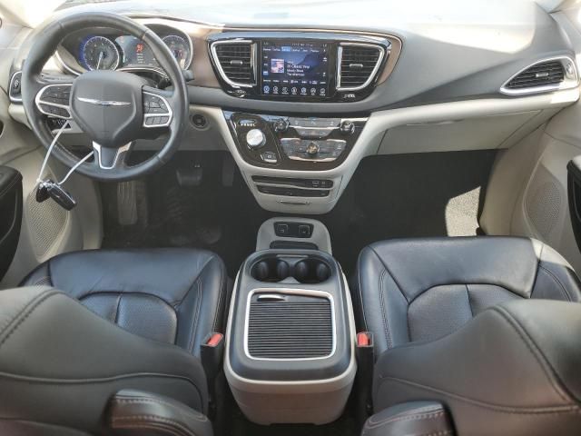 2017 Chrysler Pacifica Touring L Plus