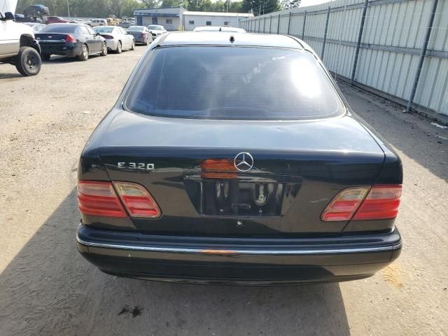 2000 Mercedes-Benz E 320