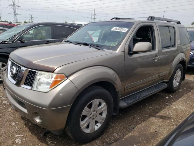 2005 Nissan Pathfinder LE