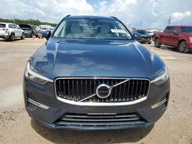 2022 Volvo XC60 B5 Momentum