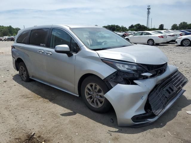 2021 Toyota Sienna LE