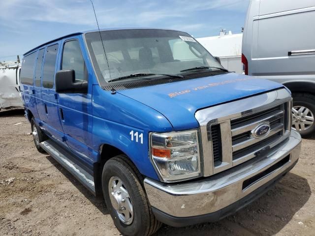 2014 Ford Econoline E350 Super Duty Wagon