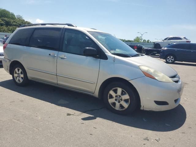 2008 Toyota Sienna CE