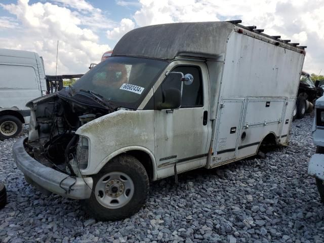 2000 GMC Savana Cutaway G3500