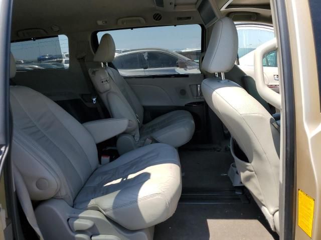 2011 Toyota Sienna XLE