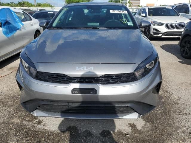 2023 KIA Forte LX