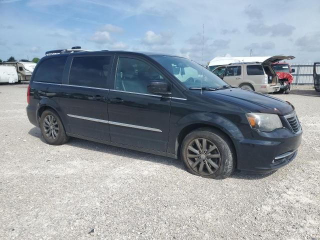 2014 Chrysler Town & Country S