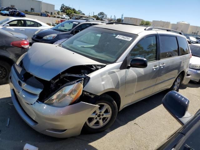 2006 Toyota Sienna CE