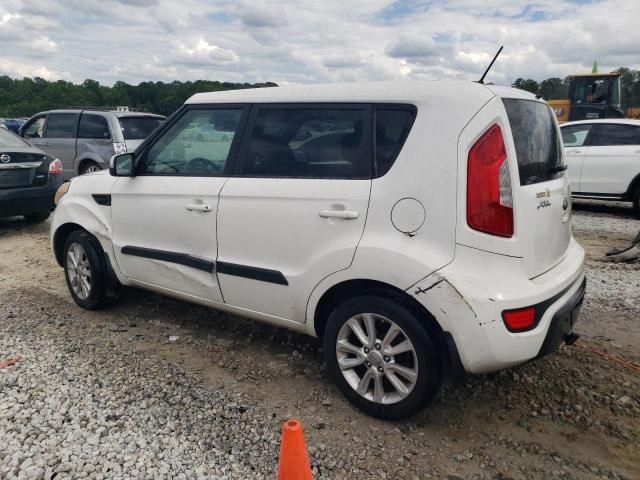 2013 KIA Soul +