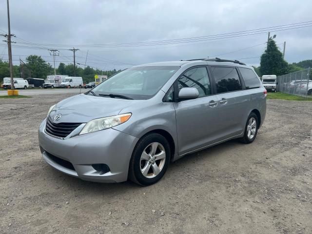 2012 Toyota Sienna LE