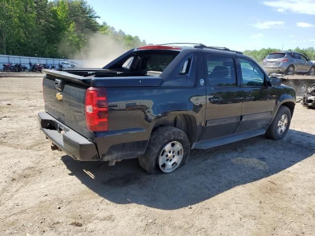 2013 Chevrolet Avalanche LS