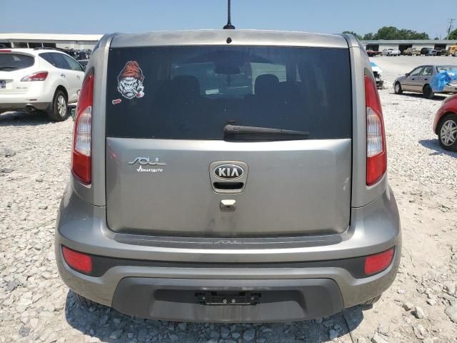 2013 KIA Soul +