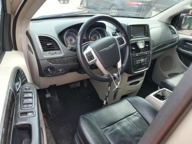 2015 Chrysler Town & Country Touring