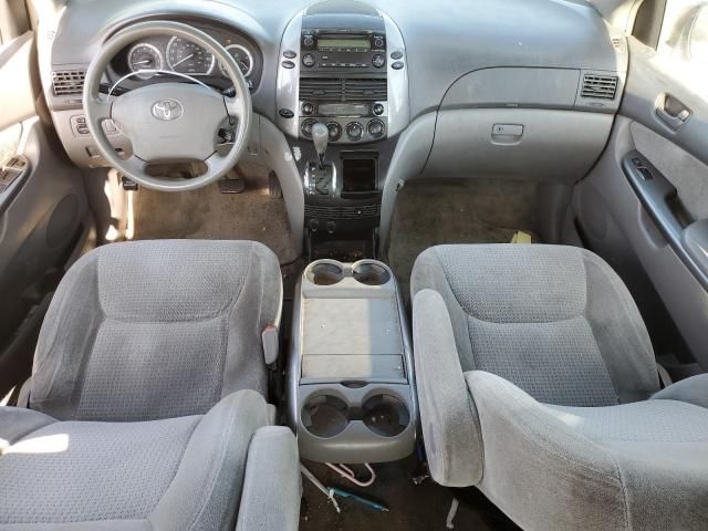 2006 Toyota Sienna CE