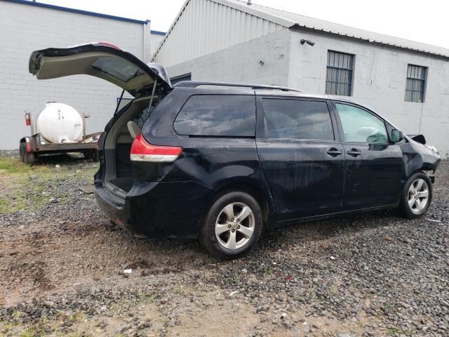 2011 Toyota Sienna LE