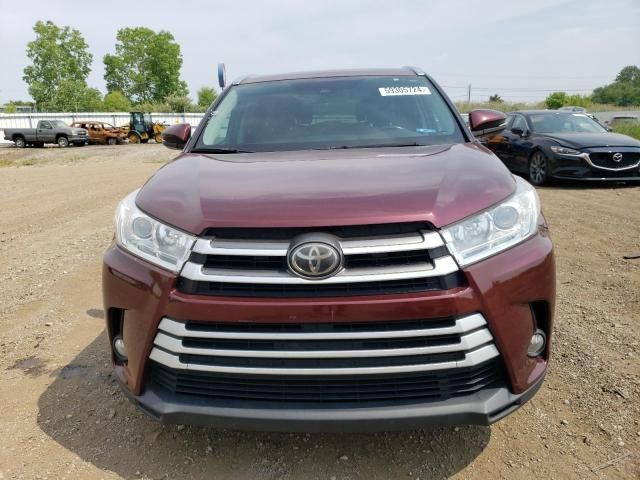 2017 Toyota Highlander SE