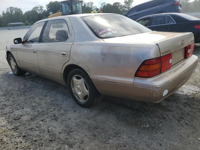 2000 Lexus LS 400