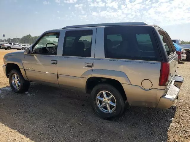 2000 Cadillac Escalade Luxury