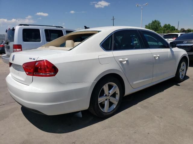 2014 Volkswagen Passat SE