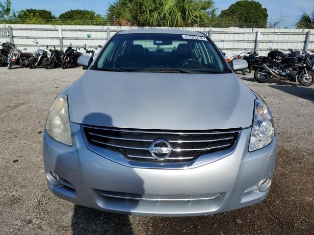 2010 Nissan Altima Base