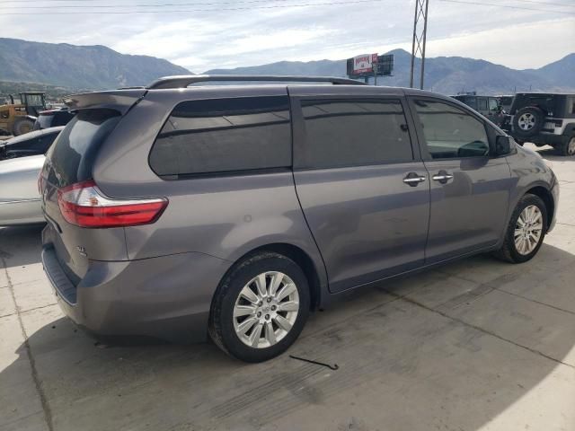 2015 Toyota Sienna Sport