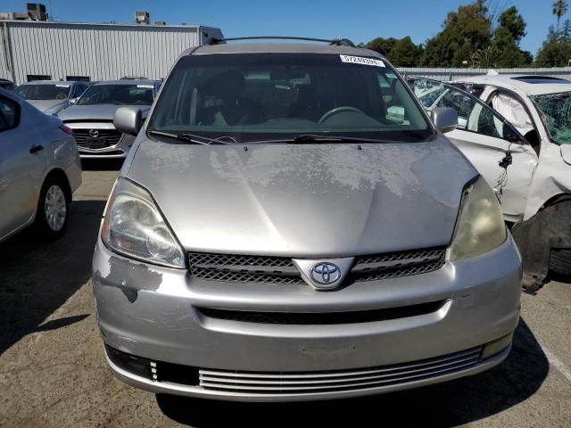 2004 Toyota Sienna XLE