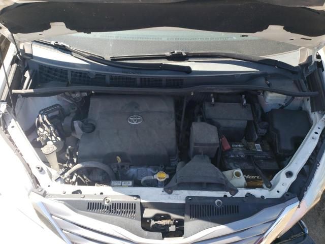 2015 Toyota Sienna XLE