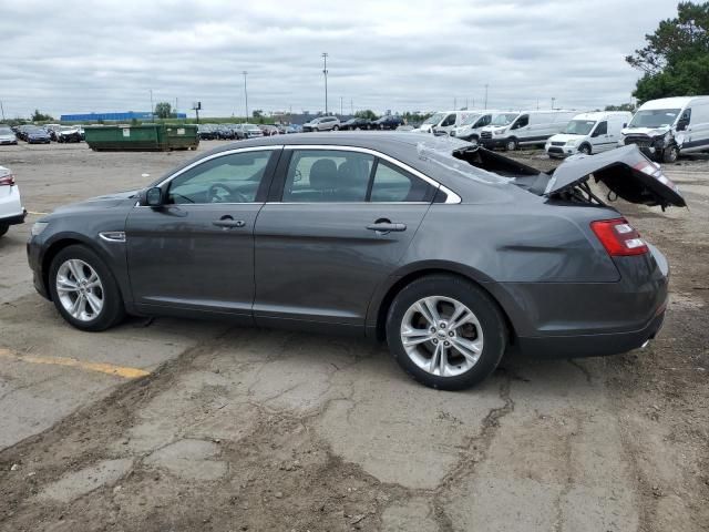 2018 Ford Taurus SEL