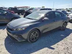 KIA Vehiculos salvage en venta: 2022 KIA Forte FE