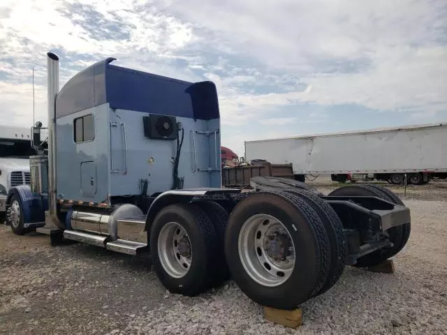 2002 Peterbilt 379