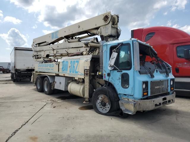 2004 Mack 600 MR600